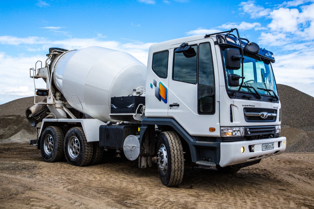 Миксеры — доставка бетона и замешивание на площадке