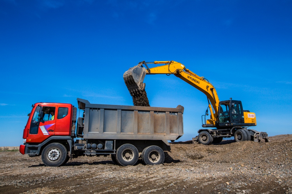 Кран-манипулятор и экскаватор TEREX